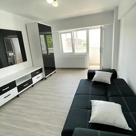 Marble Center Apartment *