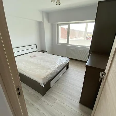 Marble Center Apartment
